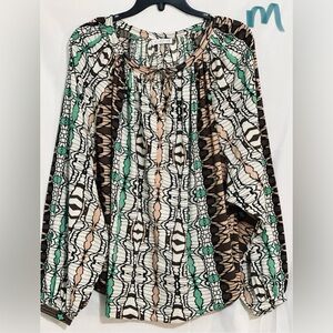 LADIES WHITS TOP WITH GREEN, BROWN & TAN DESIGNS